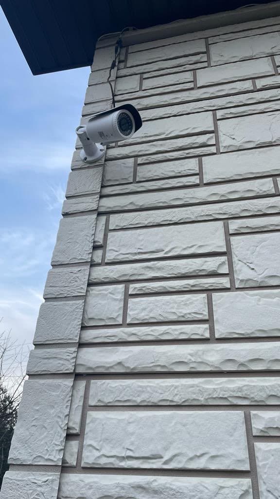 Izvedeni stambeni sigurnosni sustav